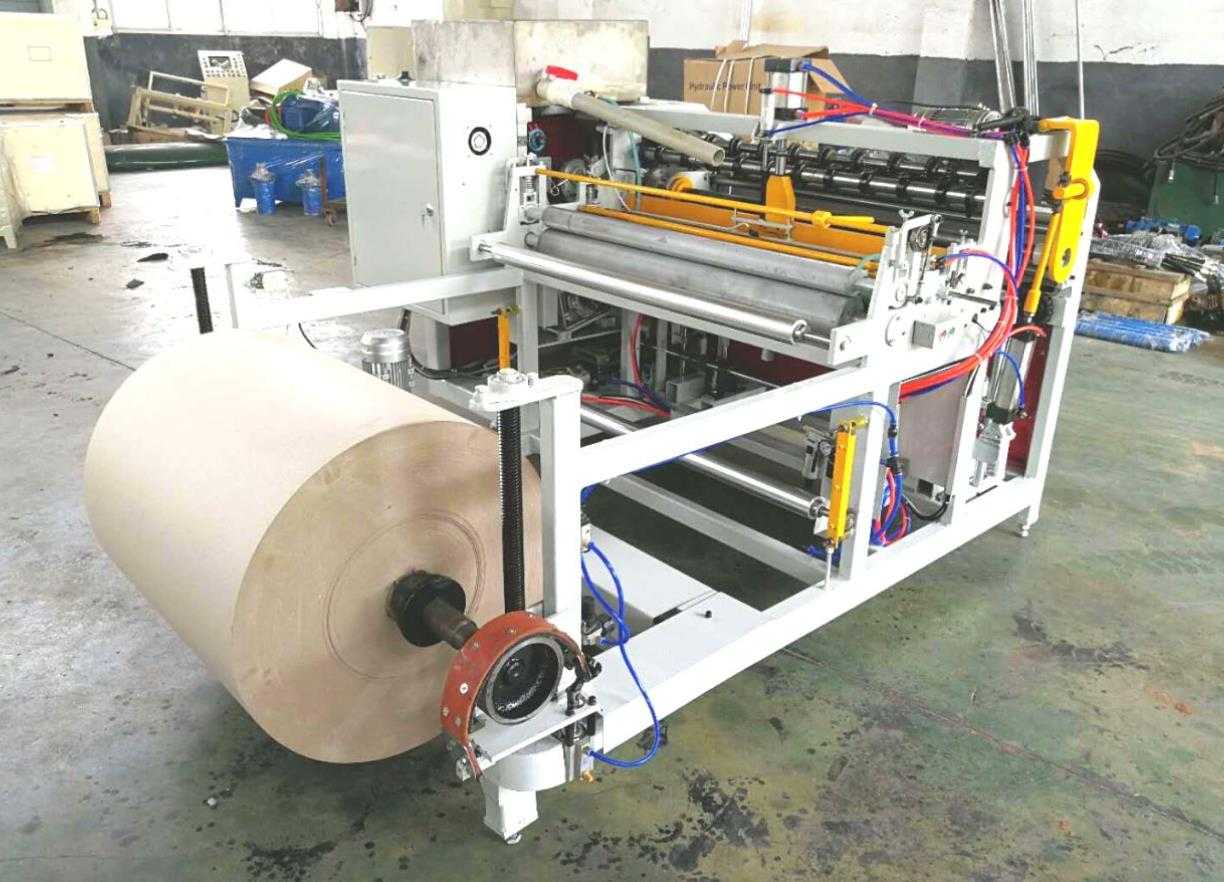 Fireworks paper tube making machine rolling outer tubes